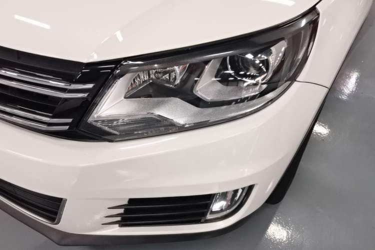 Used Volkswagen Tiguan 2013 1.8TSI Automatic Two-Wheel Drive Luxury Model Left Front Headlight