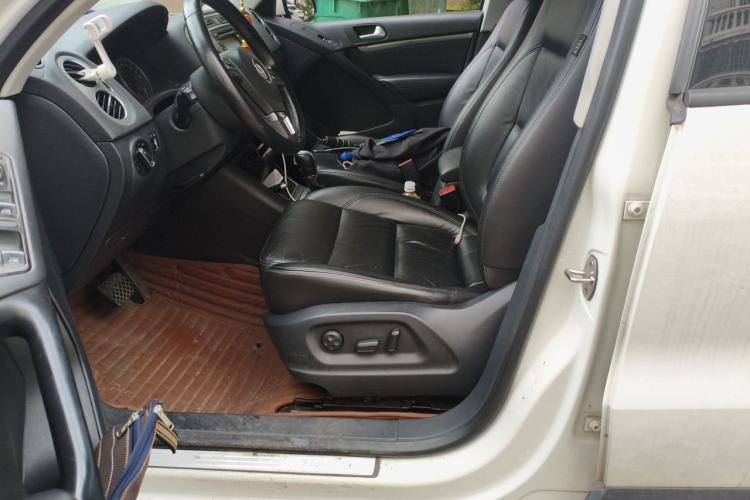 Used Volkswagen Tiguan 2013 1.8TSI Automatic All-Wheel-Drive Comfort Edition Left Front Seat