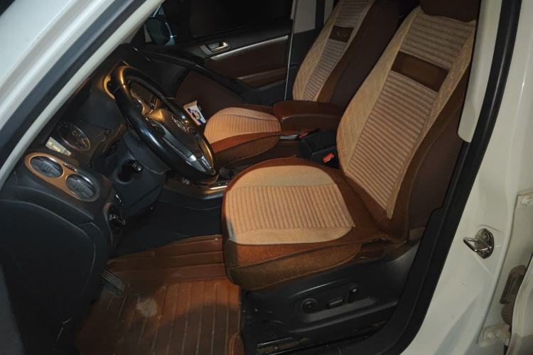 Used Volkswagen Tiguan 2013 1.8 TSI Automatic All-Wheel Drive Luxury Model Left Front Seat