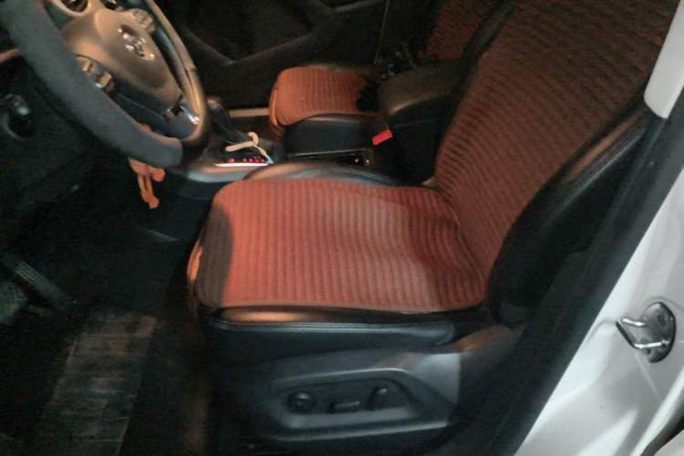 Used Volkswagen Tiguan 2013 1.8 TSI Automatic All-Wheel Drive Luxury Model Left Front Seat