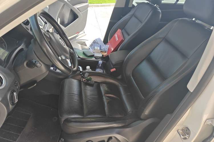 Used Volkswagen Tiguan 2013 1.8 TSI Automatic All-Wheel Drive Luxury Model Left Front Seat