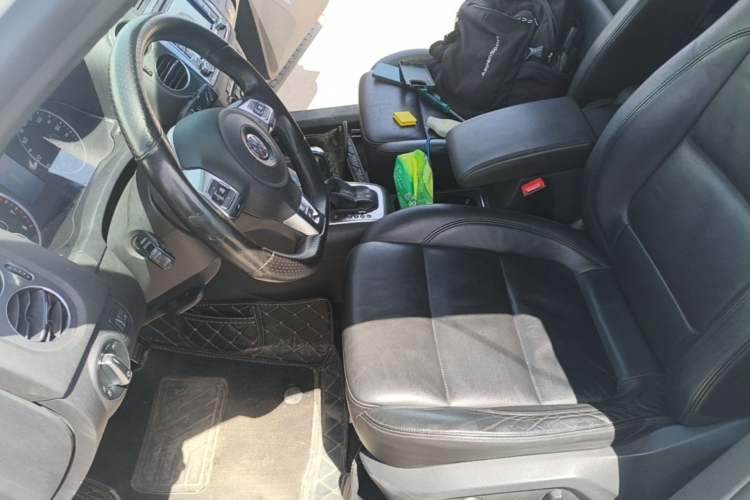 Used Volkswagen Tiguan  Left Front Seat
