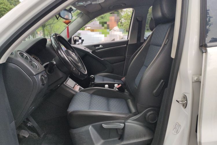 Used Volkswagen Tiguan 2013 1.4 TSI Manual Two-Wheel Drive BlueMotion Edition Left Front Seat