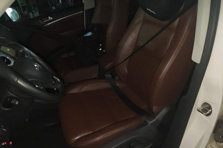 Used Volkswagen Tiguan 2013 1.8 TSI Automatic All-Wheel Drive Luxury Model Left Front Seat