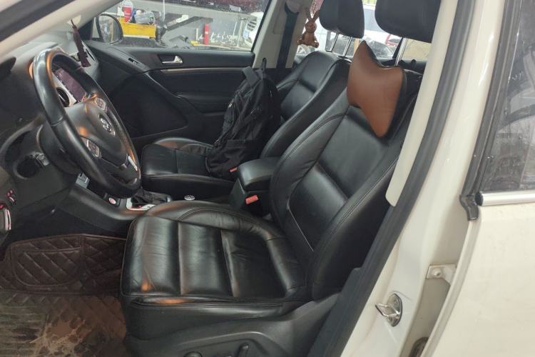 Used Volkswagen Tiguan 2013 1.8 TSI Automatic All-Wheel Drive Luxury Model Left Front Seat