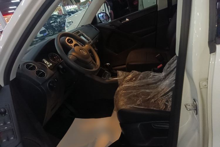 Used Volkswagen Tiguan 2013 1.8TSI Automatic Two-Wheel Drive Trend Edition Left Front Seat