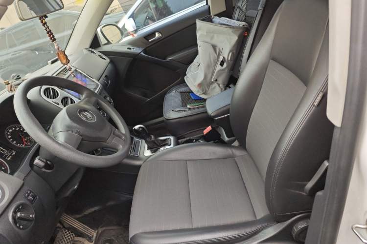 Used Volkswagen Tiguan 2013 1.8TSI Automatic Two-Wheel Drive Trend Edition Left Front Seat
