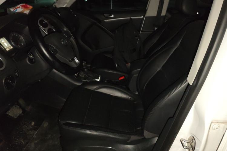 Used Volkswagen Tiguan 2013 1.8 TSI Automatic All-Wheel Drive Luxury Model Left Front Seat