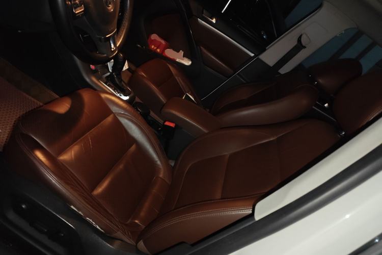 Used Volkswagen Tiguan 2013 1.8 TSI Automatic All-Wheel Drive Luxury Model Left Front Seat