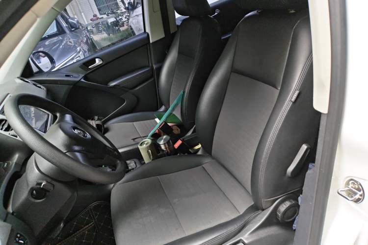 Used Volkswagen Tiguan 2013 1.8TSI Automatic Two-Wheel Drive Trend Edition Left Front Seat