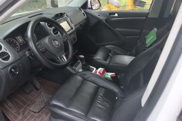 Used Volkswagen Tiguan 2013 1.8 TSI Automatic All-Wheel Drive Luxury Model Left Front Seat