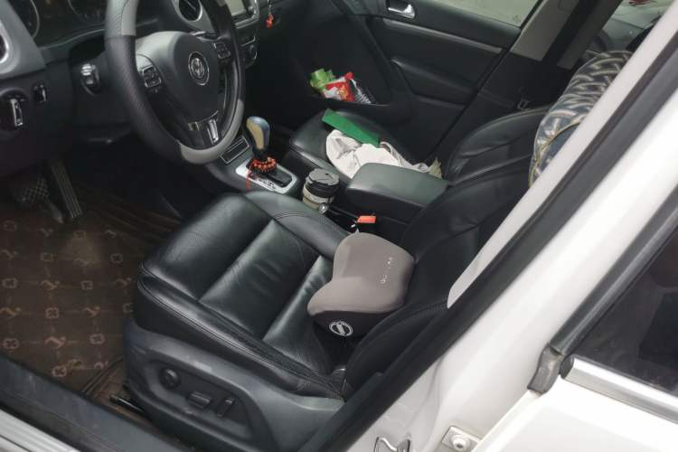 Used Volkswagen Tiguan 2013 1.8 TSI Automatic All-Wheel Drive Luxury Model Left Front Seat