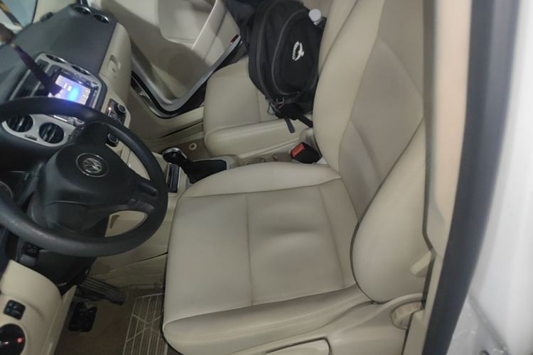 Used Volkswagen Tiguan 2013 1.8TSI Automatic Two-Wheel Drive Trend Edition Left Front Seat