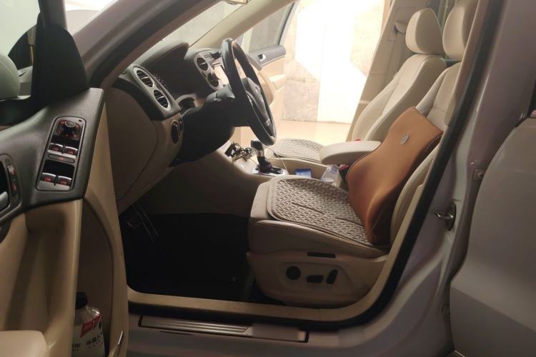Used Volkswagen Tiguan 2013 2.0 TSI Automatic All-Wheel-Drive Flagship Edition Left Front Seat