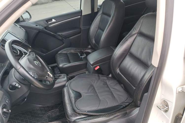 Used Volkswagen Tiguan 2013 1.8 TSI Automatic All-Wheel Drive Luxury Model Left Front Seat