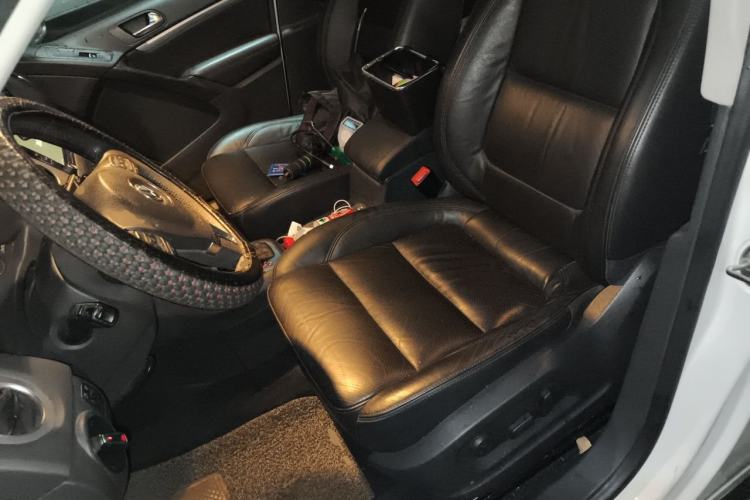 Used Volkswagen Tiguan 2013 2.0 TSI Automatic All-Wheel Drive Luxury Edition Left Front Seat