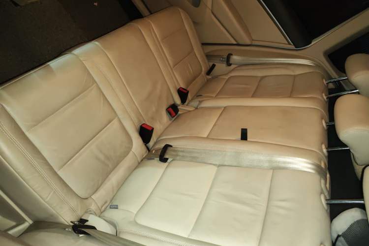 Used Volkswagen Tiguan 2013 1.8 TSI Automatic Two-Wheel Drive Comfort Edition Left Rear Seat