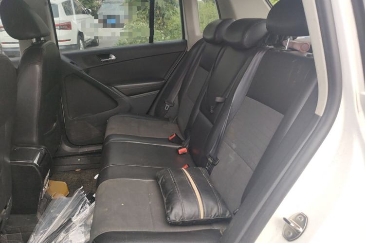 Used Volkswagen Tiguan 2013 1.8TSI Manual Two-Wheel Drive Trend Edition Left Rear Seat