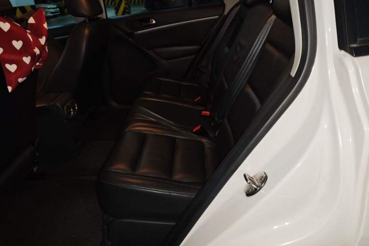 Used Volkswagen Tiguan 2013 1.8 TSI Automatic Two-Wheel Drive Comfort Edition Left Rear Seat
