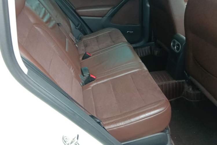Used Volkswagen Tiguan 2013 2.0 TSI Automatic All-Wheel-Drive Flagship Edition Left Rear Seat