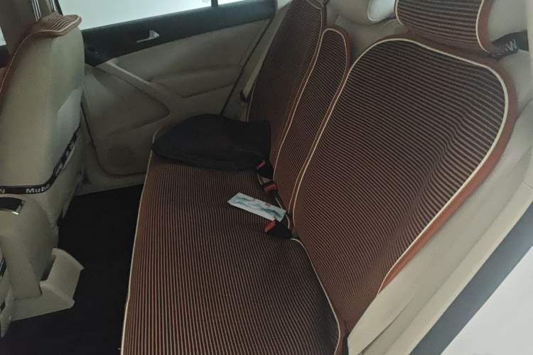 Used Volkswagen Tiguan 2013 1.8TSI Automatic Two-Wheel Drive Trend Edition Left Rear Seat