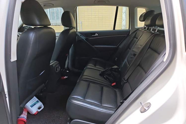 Used Volkswagen Tiguan 2013 1.8 TSI Automatic Two-Wheel Drive Comfort Edition Left Rear Seat