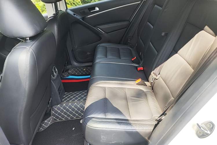 Used Volkswagen Tiguan 2013 1.8 TSI Automatic Two-Wheel Drive Comfort Edition Left Rear Seat