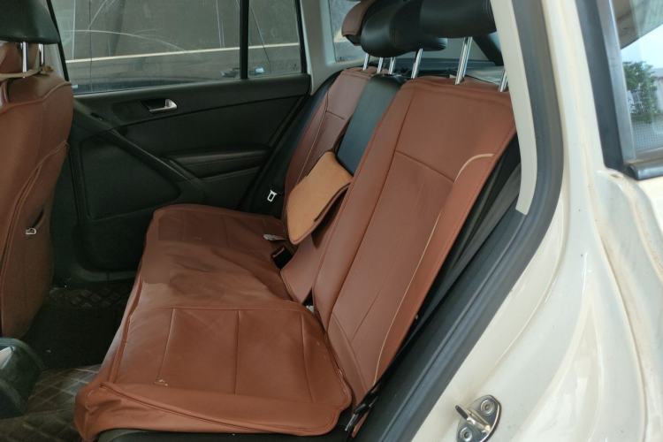 Used Volkswagen Tiguan 2013 1.8TSI Automatic Two-Wheel Drive Trend Edition Left Rear Seat