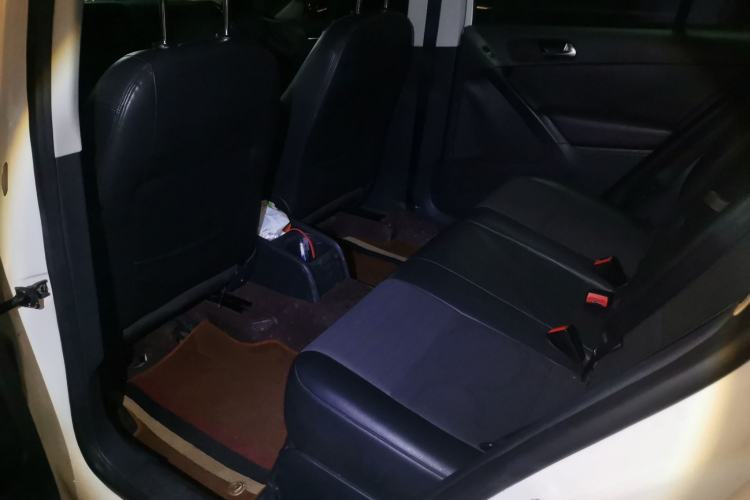 Used Volkswagen Tiguan 2013 1.8TSI Automatic Two-Wheel Drive Trend Edition Left Rear Seat