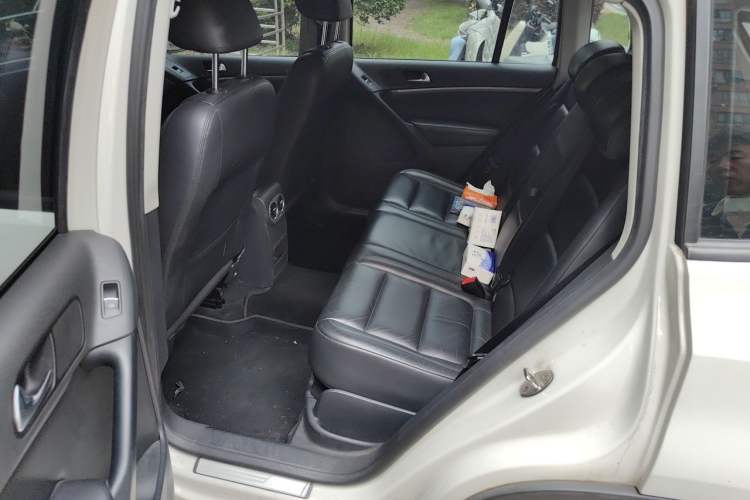 Used Volkswagen Tiguan 2013 1.8 TSI Automatic Two-Wheel Drive Comfort Edition Left Rear Seat