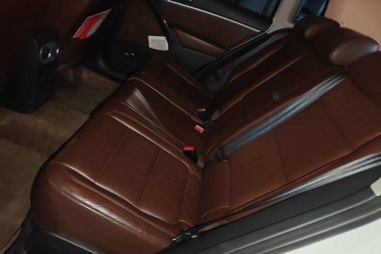 Used Volkswagen Tiguan 2013 1.8 TSI Automatic All-Wheel Drive Luxury Model Left Rear Seat