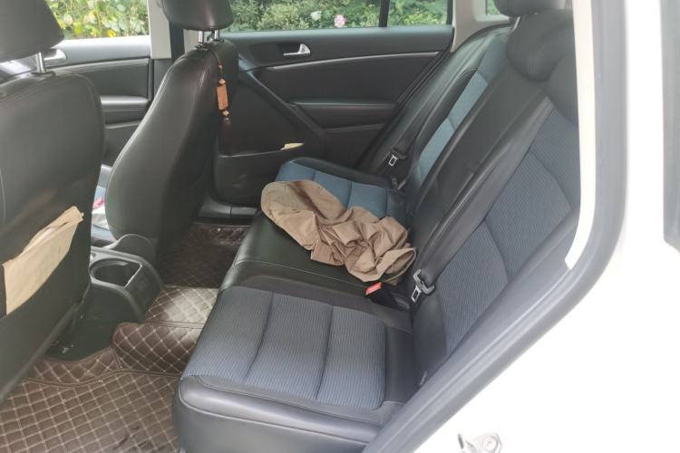 Used Volkswagen Tiguan 2013 1.4 TSI Manual Two-Wheel Drive BlueMotion Edition Left Rear Seat