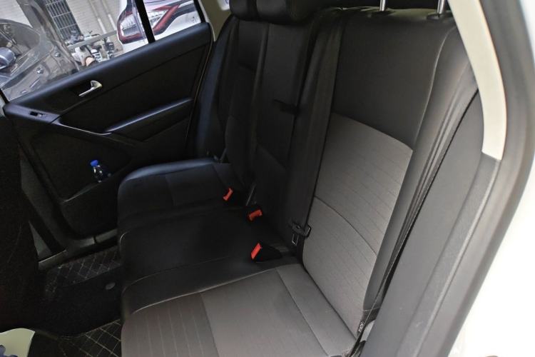 Used Volkswagen Tiguan 2013 1.8TSI Automatic Two-Wheel Drive Trend Edition Left Rear Seat