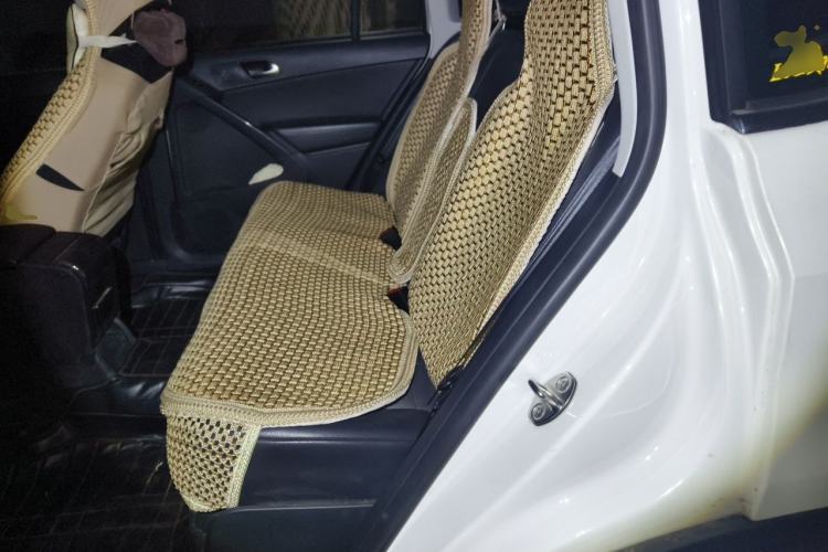 Used Volkswagen Tiguan 2013 1.8TSI Automatic Two-Wheel Drive Trend Edition Left Rear Seat