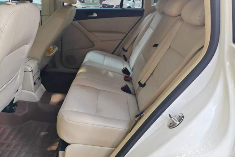 Used Volkswagen Tiguan 2013 1.8TSI Automatic Two-Wheel Drive Trend Edition Left Rear Seat
