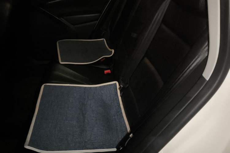 Used Volkswagen Tiguan 2013 1.8 TSI Automatic Two-Wheel Drive Comfort Edition Left Rear Seat