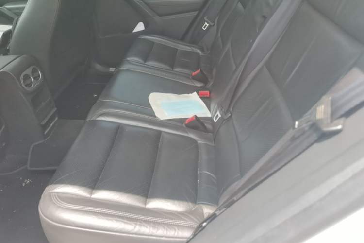 Used Volkswagen Tiguan 2013 1.8 TSI Automatic All-Wheel Drive Luxury Model Left Rear Seat