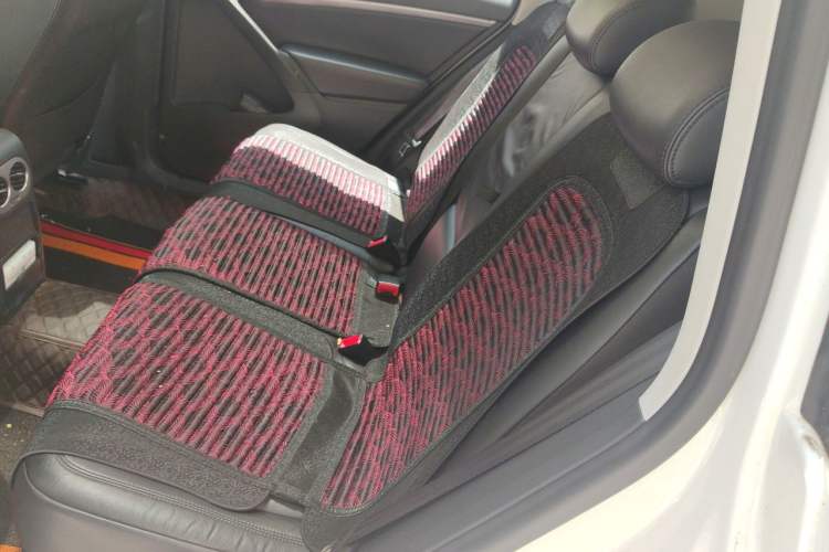 Used Volkswagen Tiguan 2013 1.8 TSI Automatic Two-Wheel Drive Comfort Edition Left Rear Seat