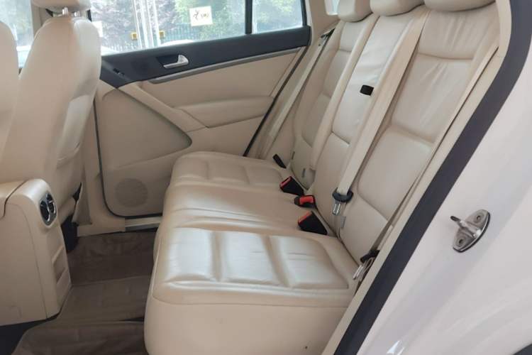 Used Volkswagen Tiguan 2013 1.8 TSI Automatic Two-Wheel Drive Comfort Edition Left Rear Seat