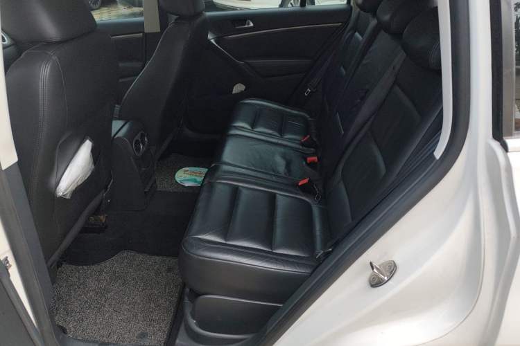 Used Volkswagen Tiguan 2013 1.8 TSI Automatic All-Wheel Drive Luxury Model Left Rear Seat