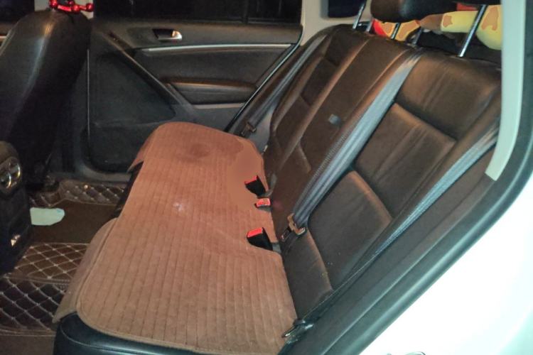 Used Volkswagen Tiguan 2013 1.8 TSI Automatic Two-Wheel Drive Comfort Edition Left Rear Seat