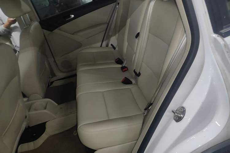 Used Volkswagen Tiguan 2013 1.8TSI Automatic Two-Wheel Drive Trend Edition Left Rear Seat