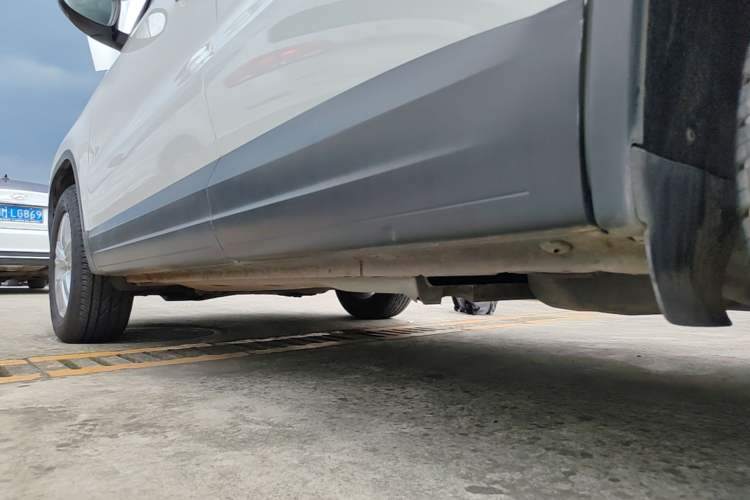 Used Volkswagen Tiguan 2013 1.8TSI Automatic Two-Wheel Drive Trend Edition Left Side Sill