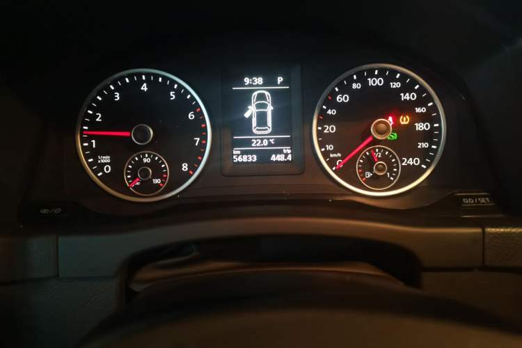 Used Volkswagen Tiguan 2013 1.8TSI Automatic All-Wheel-Drive Comfort Edition Odometer Close Up