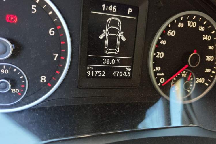 Used Volkswagen Tiguan 2013 1.8 TSI Automatic Two-Wheel Drive Comfort Edition Odometer Close Up