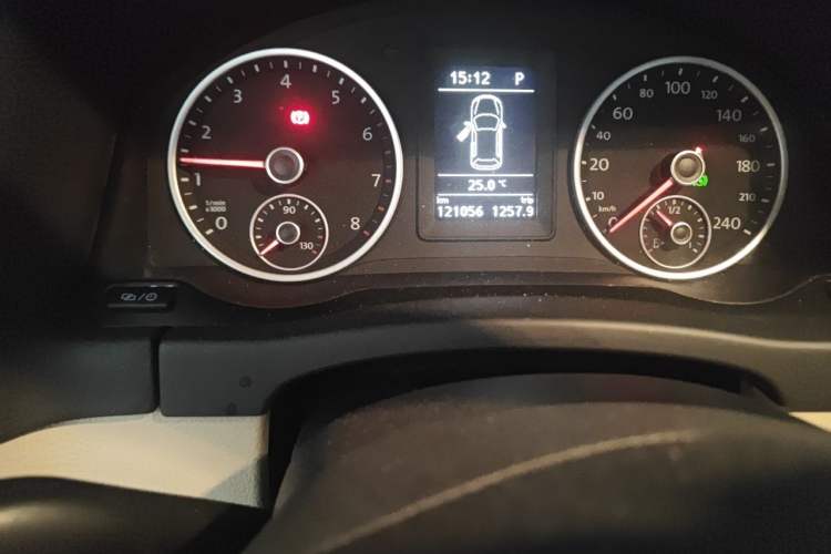 Used Volkswagen Tiguan 2013 1.8TSI Automatic Two-Wheel Drive Trend Edition Odometer Close Up