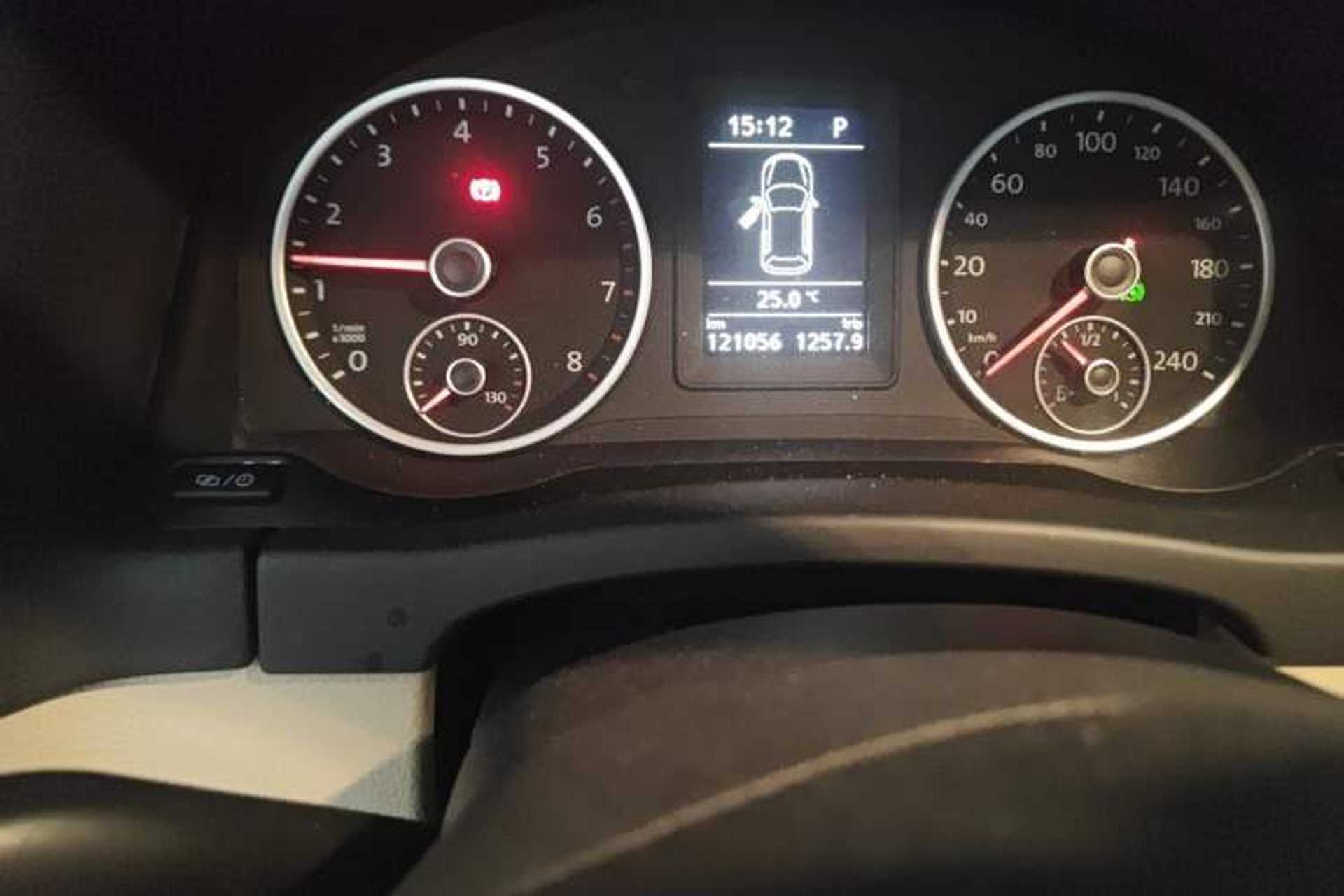 Used Volkswagen Tiguan 2013 1.8TSI Automatic Two-Wheel Drive Trend Edition Odometer Close Up