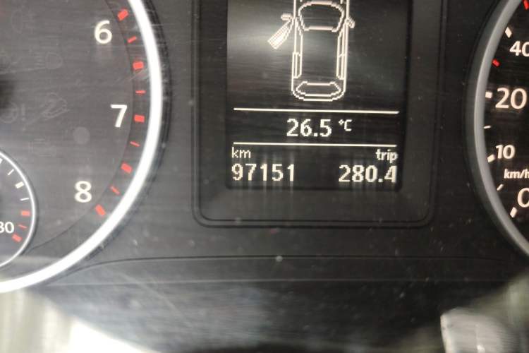 Used Volkswagen Tiguan 2013 1.8TSI Automatic Two-Wheel Drive Trend Edition Odometer Close Up