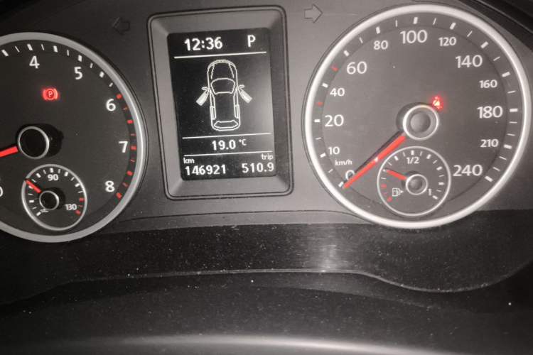 Used Volkswagen Tiguan 2013 1.8 TSI Automatic Two-Wheel Drive Comfort Edition Odometer Close Up