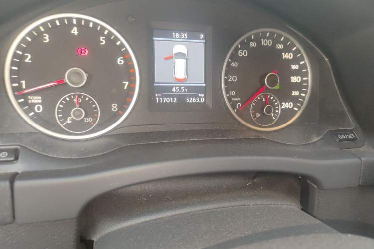 Used Volkswagen Tiguan 2013 1.8 TSI Automatic Two-Wheel Drive Comfort Edition Odometer Close Up